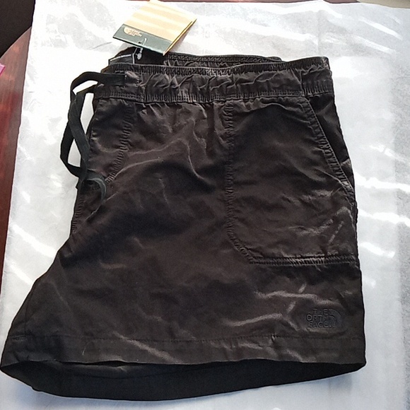THE NORTH FACE women's motion pull on black shorts size XL - Picture 3 of 10
